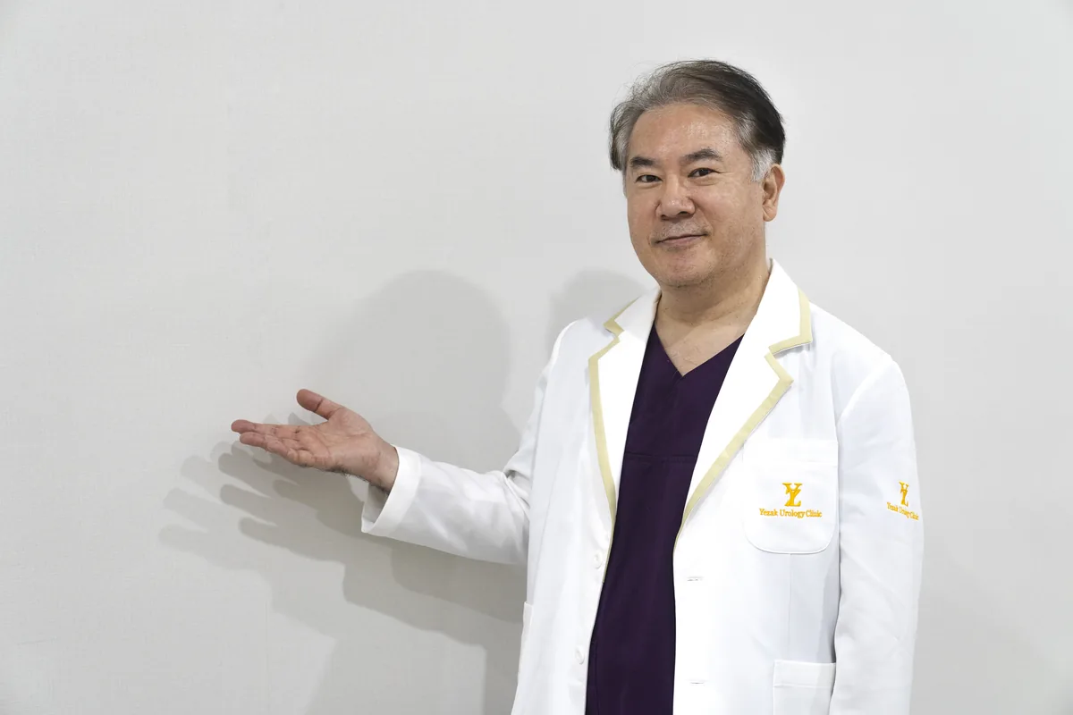 감각 과민과 조루 고민을 설명하는 문일 대표원장
